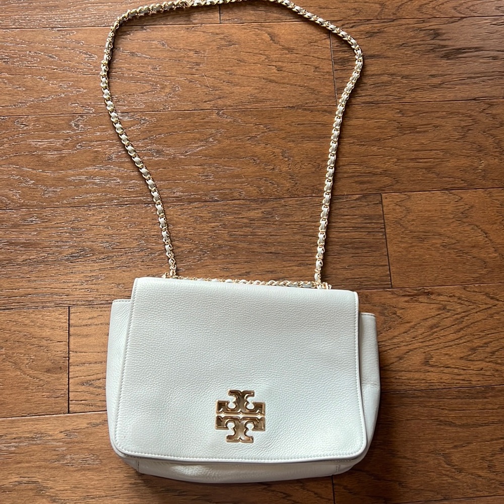 Tory Burch Seltzer Britten large adjustable handbag in great condition!
